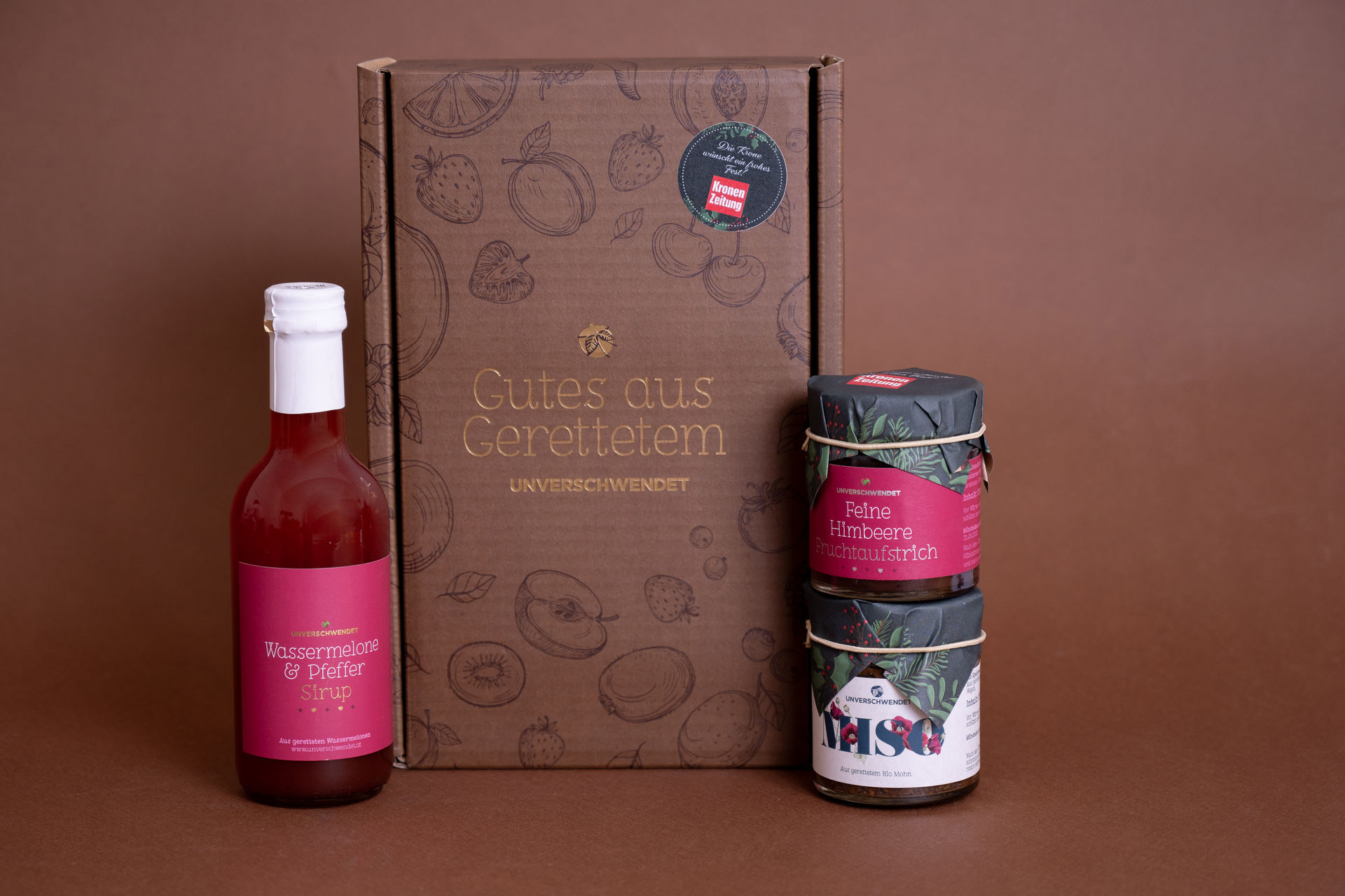 Geschenkkarton mit Weihnachtsdesign als Firmengeschenk möglich Geschenkkarton mit Weihnachtsdesign