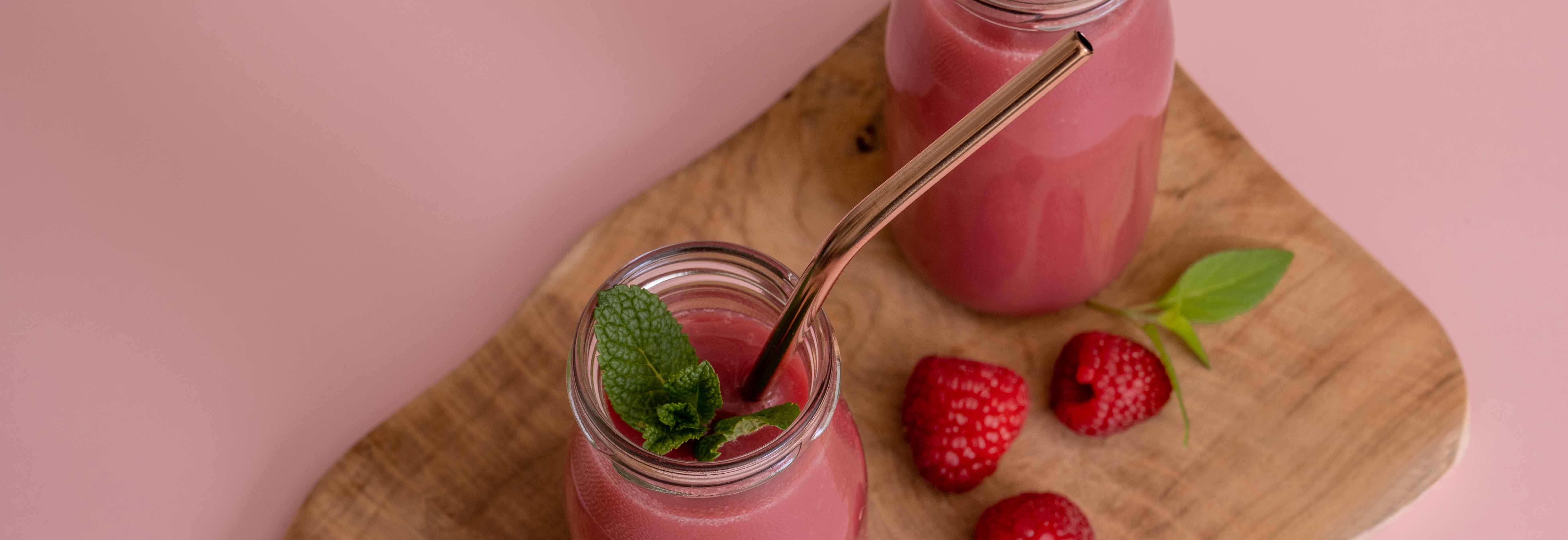 Cremiger Beeren Smoothie mit Feiner Himbeere Fruchtaufstrich
