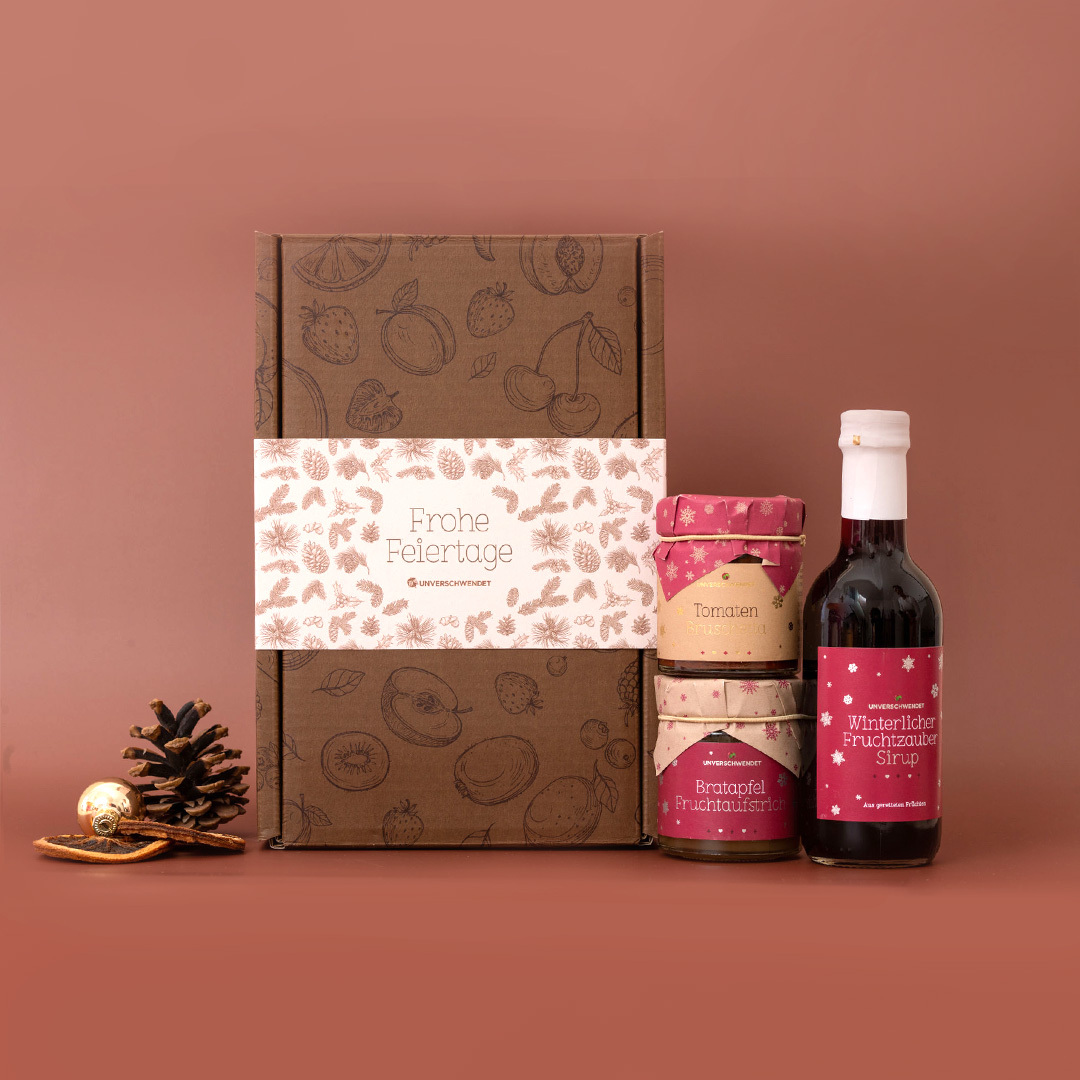 Geschenkkarton Der Weihnachtsklassiker Tannenzapfen hell
